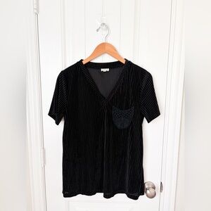 POL Black Velvet Ribbed V-Neck Top with Crochet Pocket Size Small